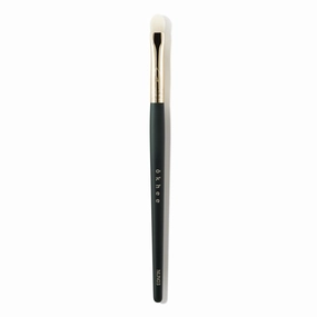 [SOO ADOR] okhee Glitter Brush NUN03 - Perfect for Applying Shimmer and Glitter with Precision and Minimal Fallout | Designed by K-Pop Makeup Artist Seo Ok | Makeup Brush Eyeshadow Brush Eye Brush