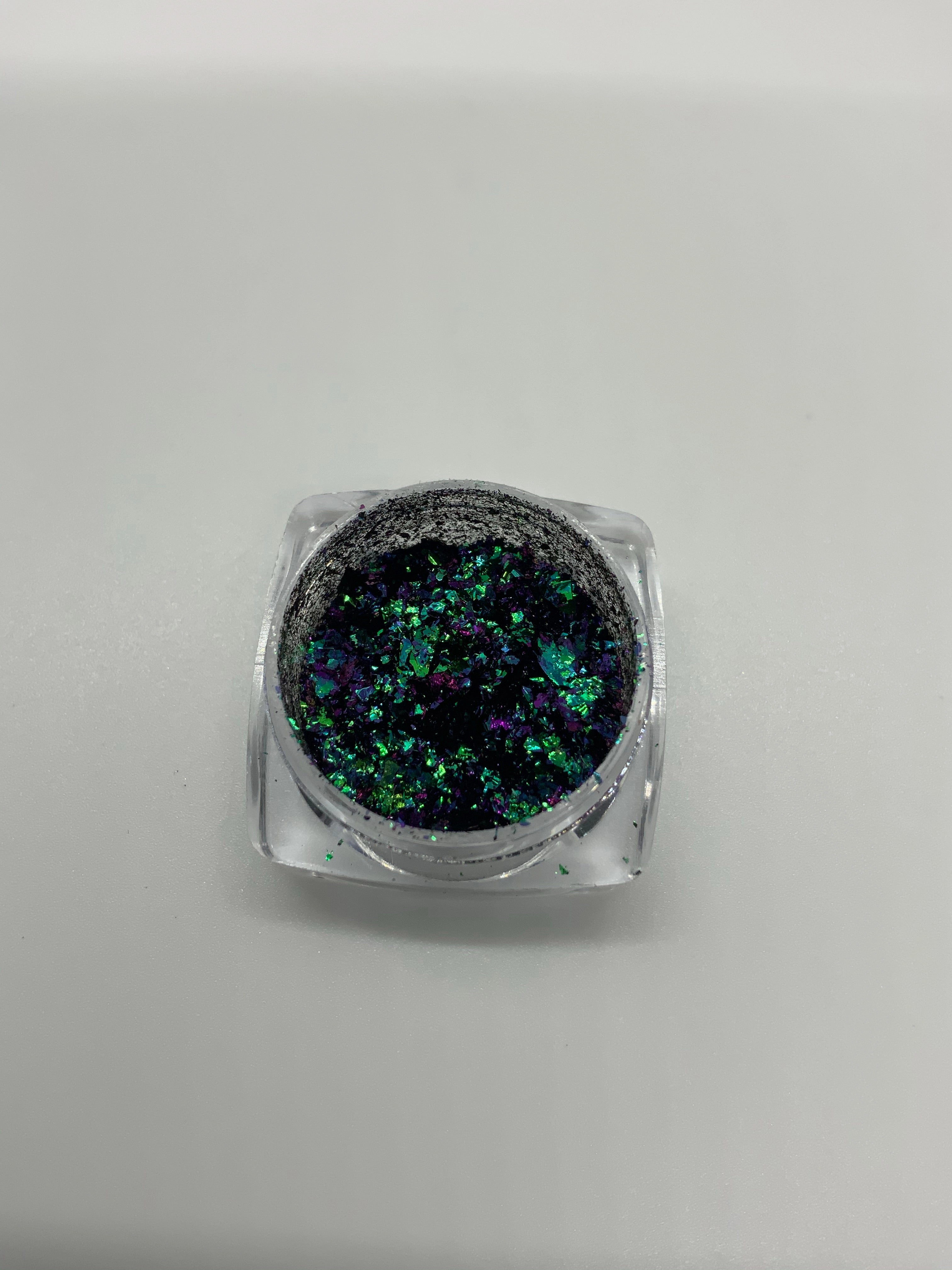 Batgirl flakes pigments