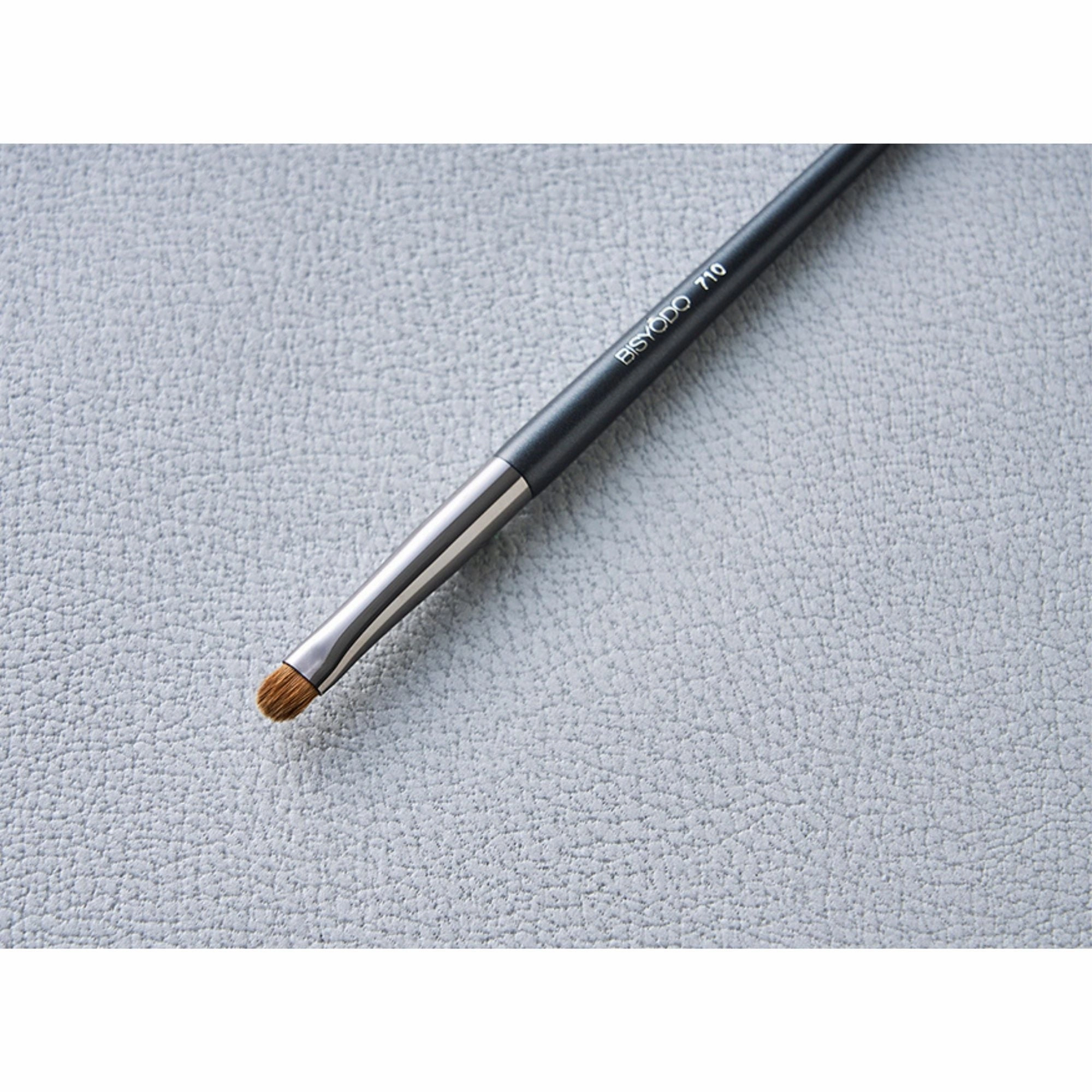 Bisyodo T-710 Shadowliner Brush, Tsumugi Series