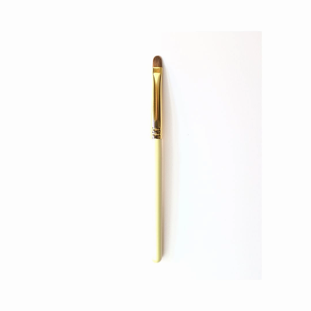 Eihodo WP-Series Eyeshadow Brush (S-7)