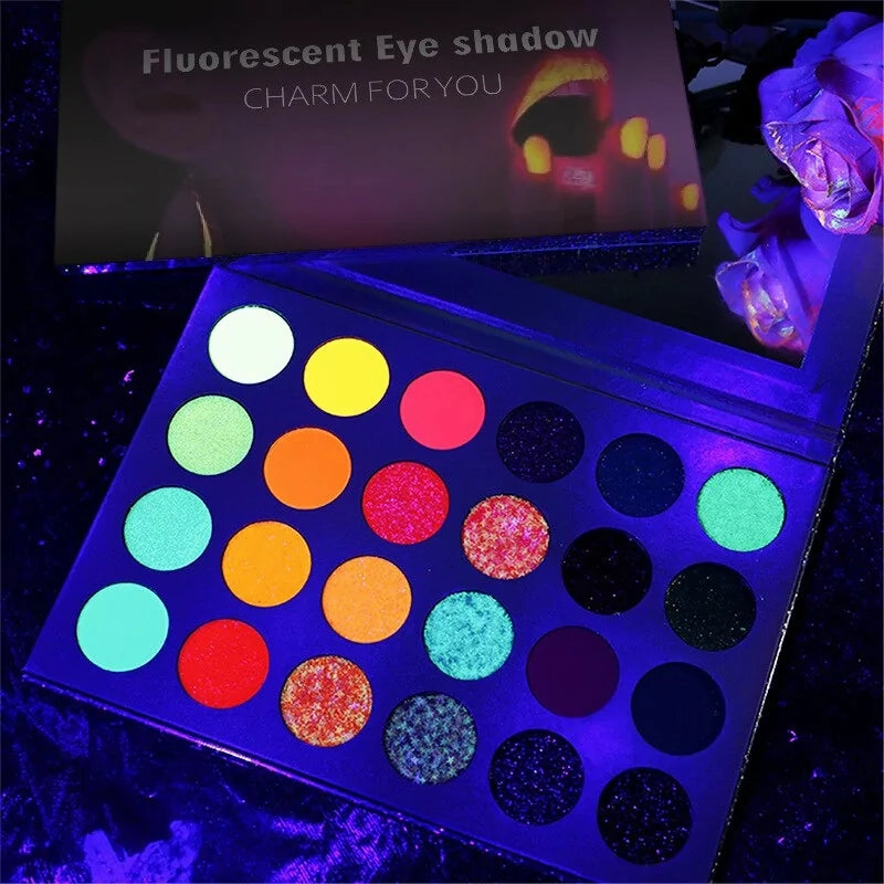 Glow Eyeshadow Palette - 24 Highly Pigmented Shades for Effortless Application & All Skin Types
