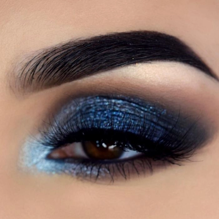 HighShine Eyeshadow Stick With Blender