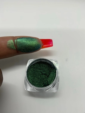 Hulk flakes and pigments