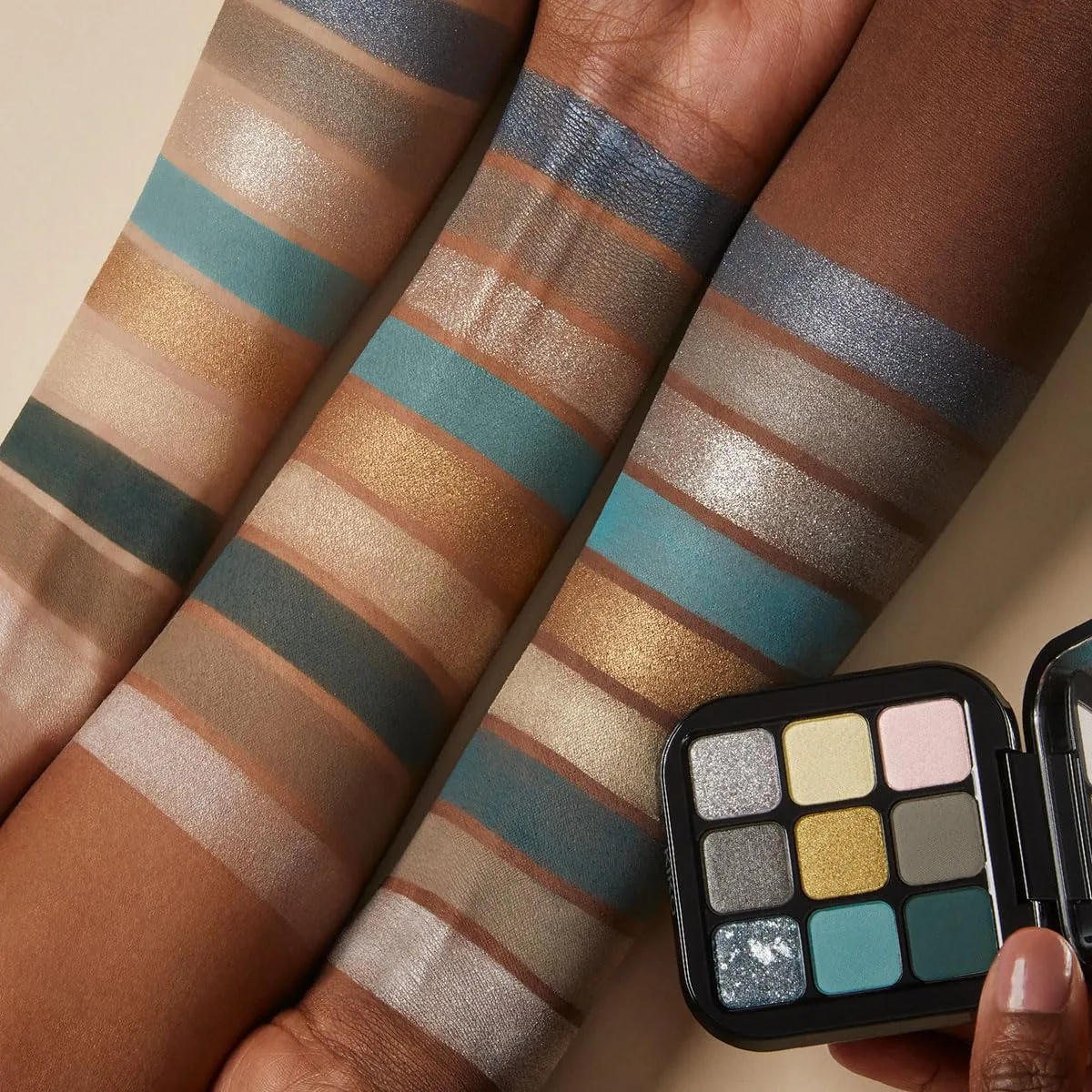 Kiko Milano Glamour Multi Finish Eyeshadow Palette | 9 Eyeshadows In Different Finishes