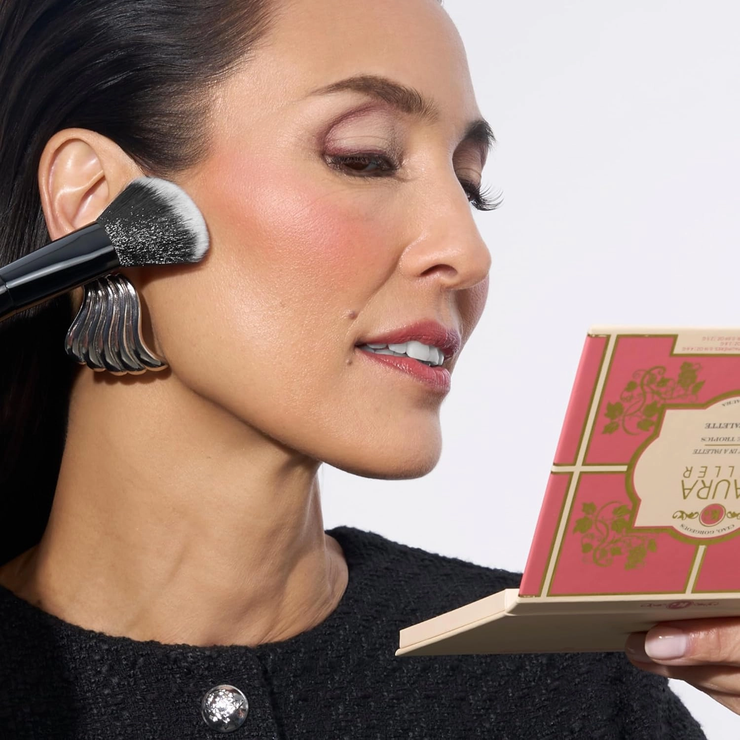LAURA GELLER NEW YORK Party in a Palette, Ready to Jetset!   Baked Balance-n-Brighten Powder Foundation, Deep