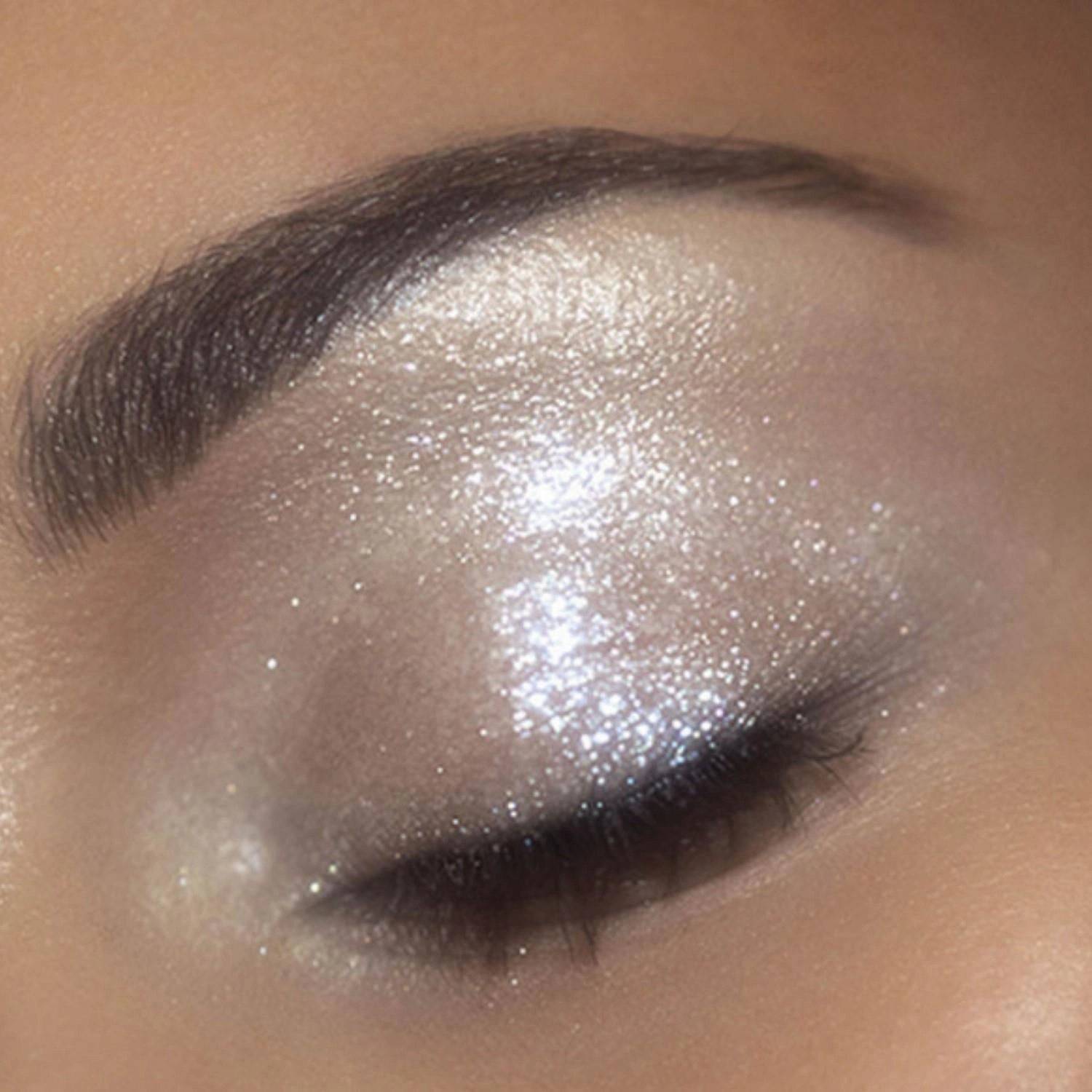 Lottie London Eye Foil Metallic Eyeshadow Topper 5.5ml - Feels