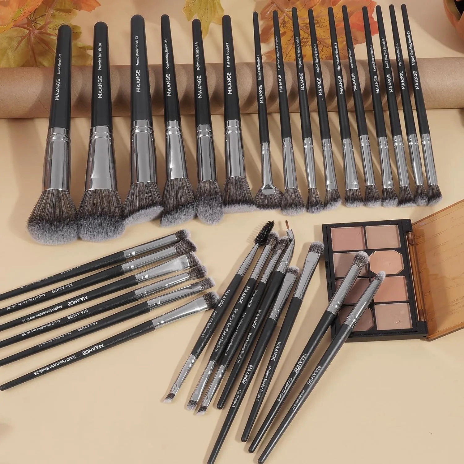 MAANGE 30 Pcs Professional Makeup Brushes with Case, Premium Synthetic Face Foundation Powder Blush Eyeshadow Blending Eye Brush Set Travel Makeup Brushes Set(Black)