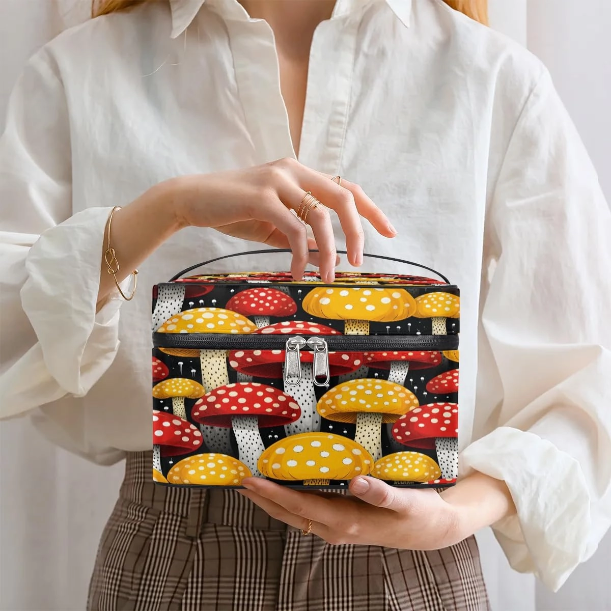 Makeup Bag Large Cartoon Mushrooms Toiletry Bag for Women Travel Cosmetic Bag Portable Makeup Bag for Bottles Brushes Lipstick Skin Care