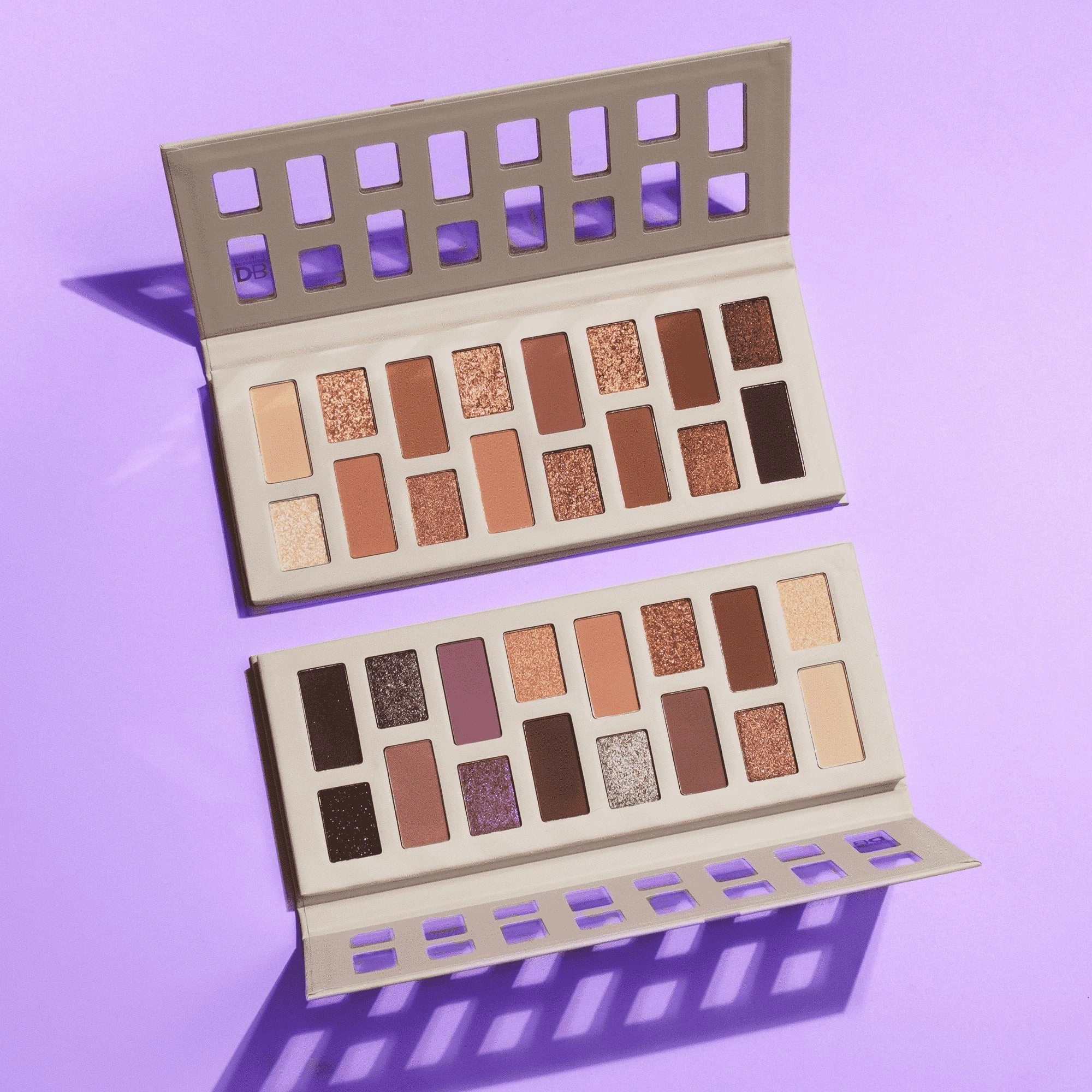 Matte & Shimmer 16-Shade Eyeshadow Palette (Cosmic Girl)