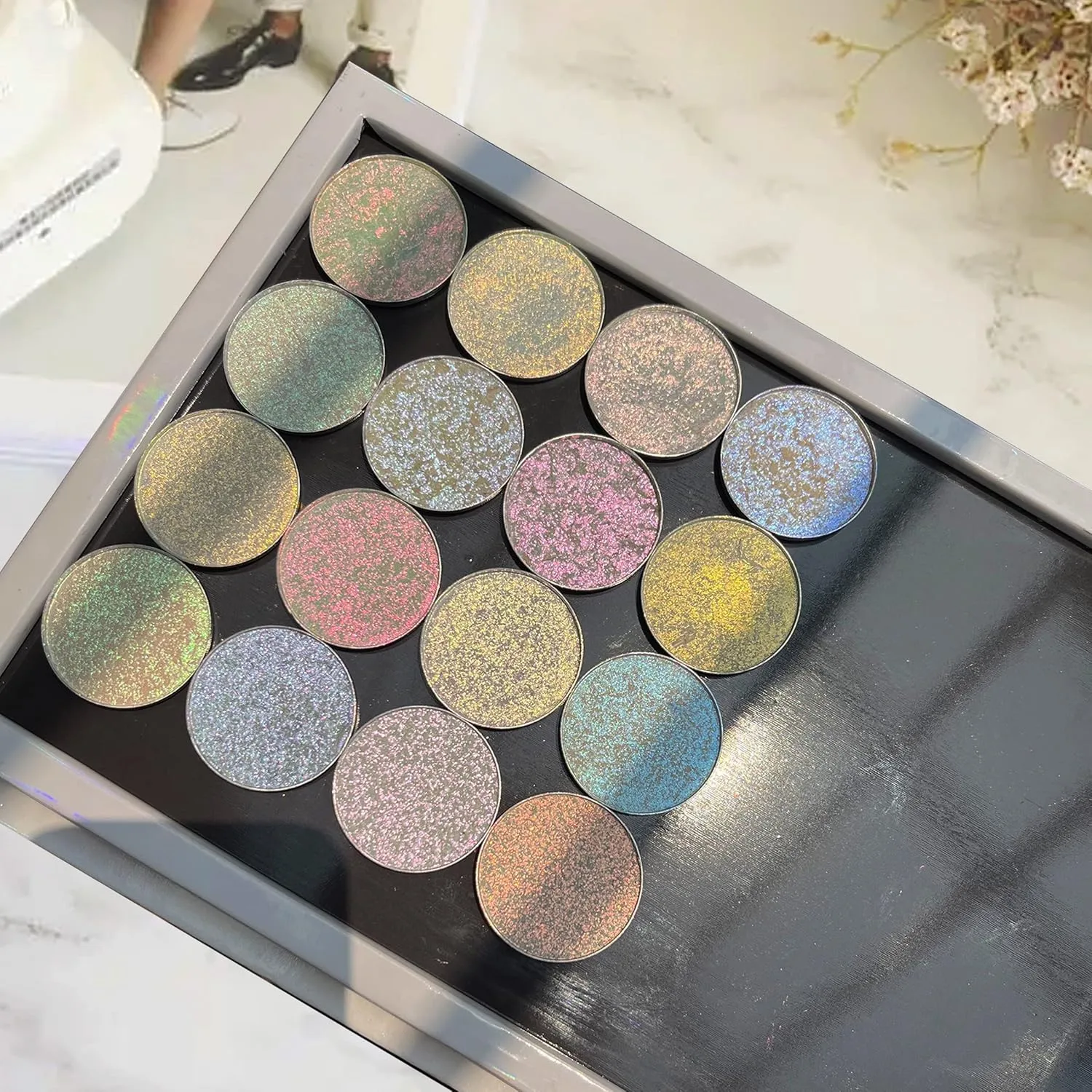 MultiChrome Single Eyeshadow,Intense Color Shifting,100% Vegan and Cruelty Free,Longer-Lasting With No Creasing and handmade chameleon eyeshadow,4 Grams 36mm diameter Pressed Minerals Eyeshadow, Super Smooth and Highly Pigmented. (#05)