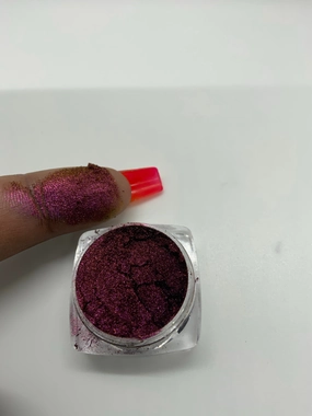 Mystique flakes and pigments