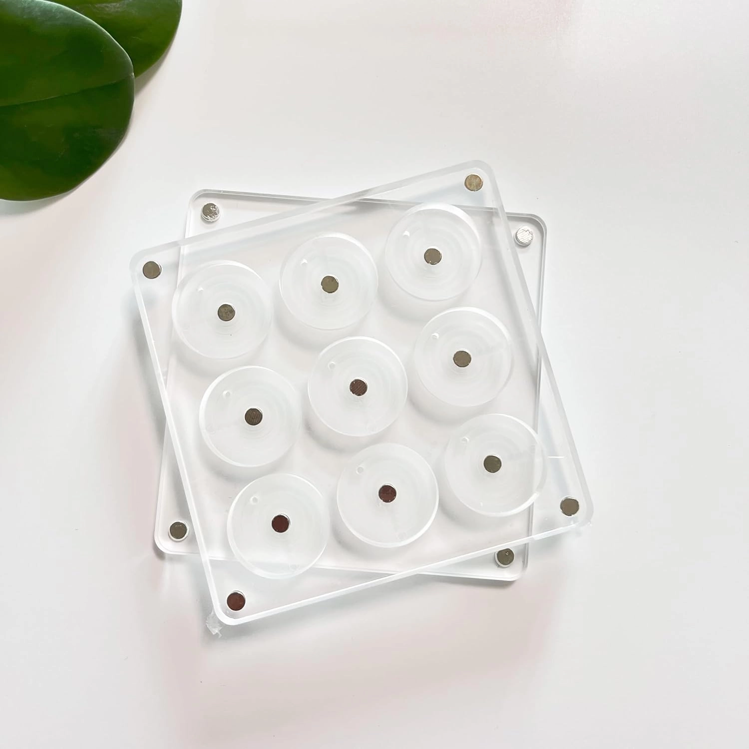 New Empty Acrylic DIY Your Own Magnetic Eyeshadow Palette All Transparent Elegant Eye Shadow Makeup Palette Make-up mixing palettes sold empty 26mm*9 holes