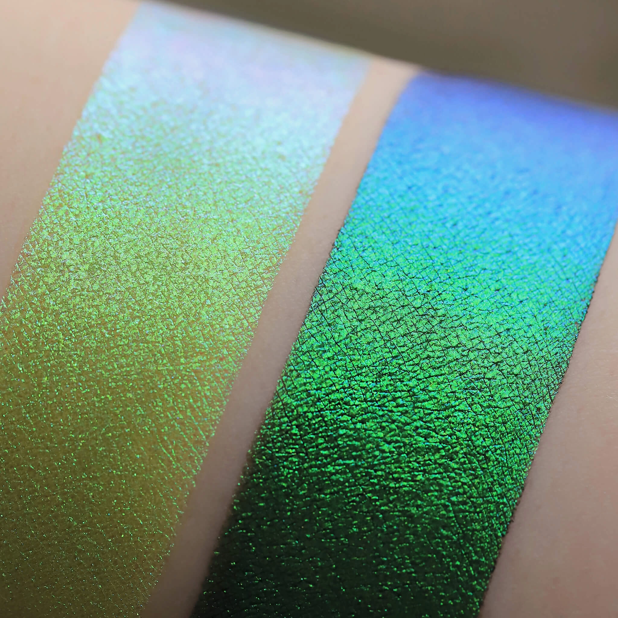 Pastel Duochromes Loose Eyeshadow