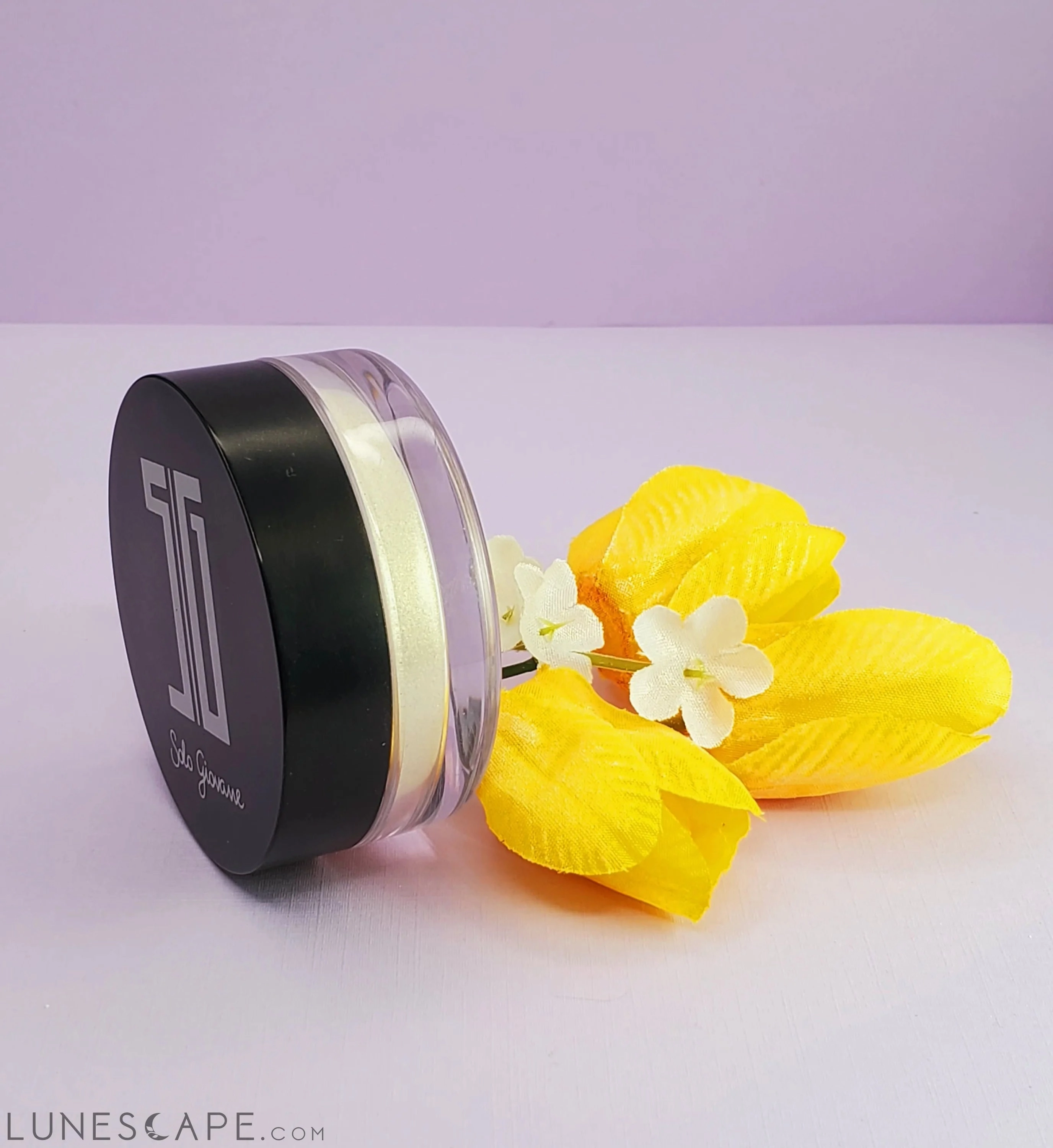 Pearl Shine Bright Highlighting Powder
