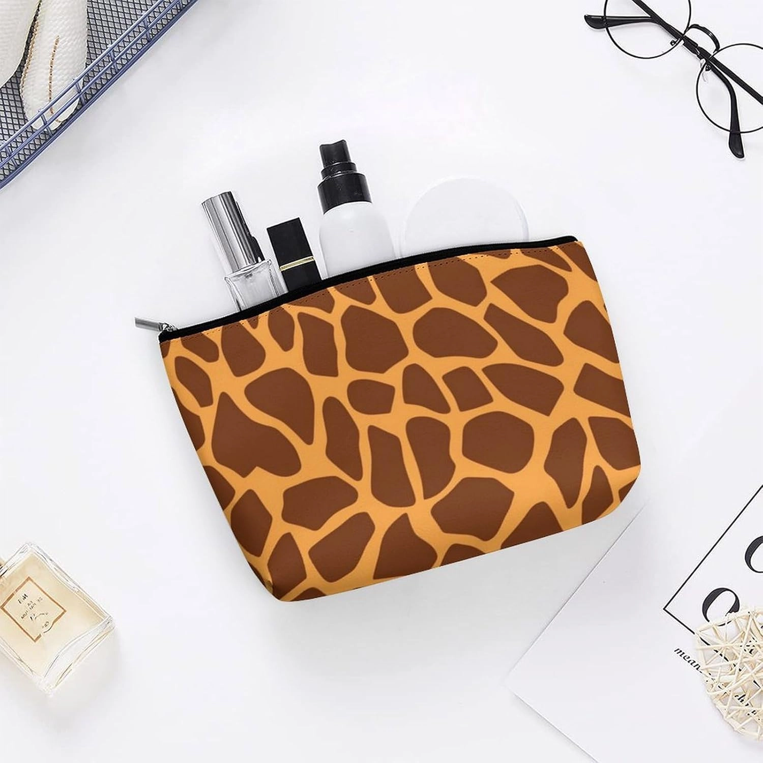 Portable Small Cosmetic Bag Cute Travel Makeup Bag Giraffe Print Waterproof Toiletry Bag for Women