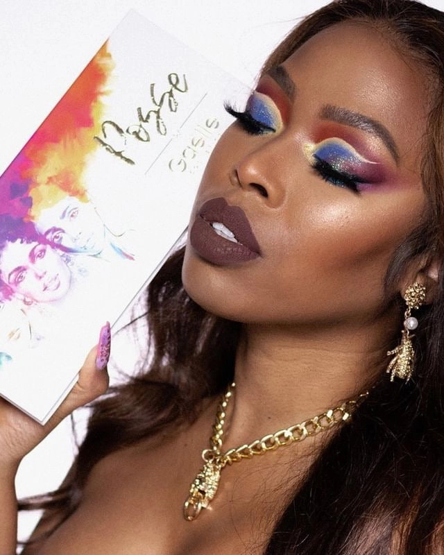 Posse Eyeshadow Palette- 21 colours