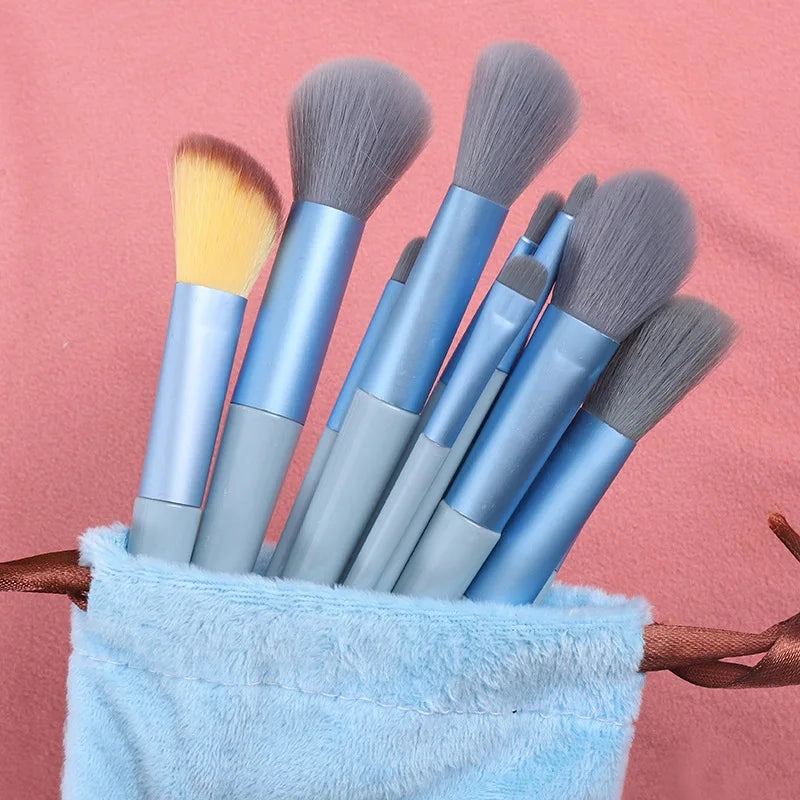Professional 13-Piece Soft Makeup Brush Set – Perfect for Foundation, Blush & Eyeshadow